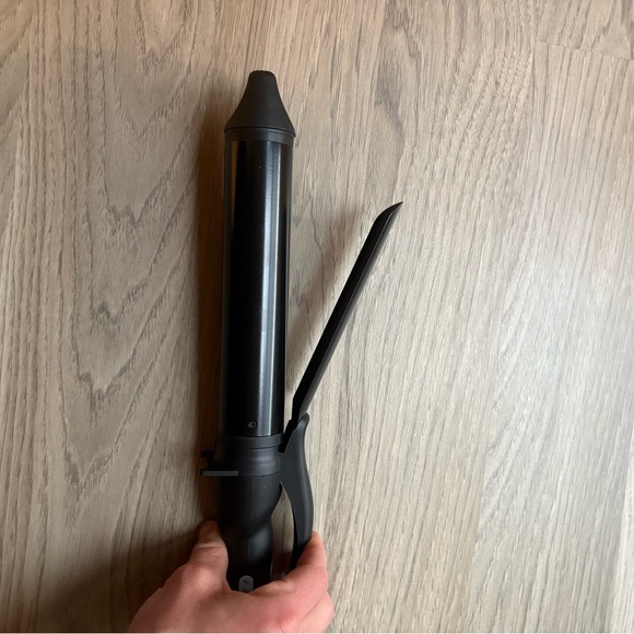 Long Barrel Curling Iron - Picture 7 of 8